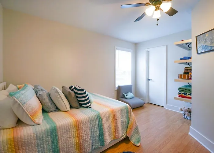 Oak Island Vacation Rental < 1 Mi To Beach!