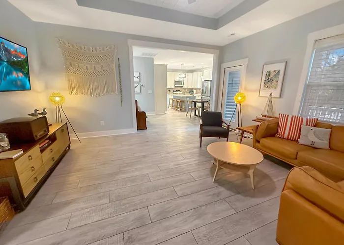 Live Oak Cottage Oki Beach Retreat