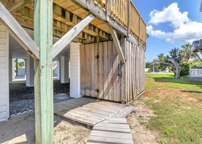 Sandy Toes By Oak Island Accommodations